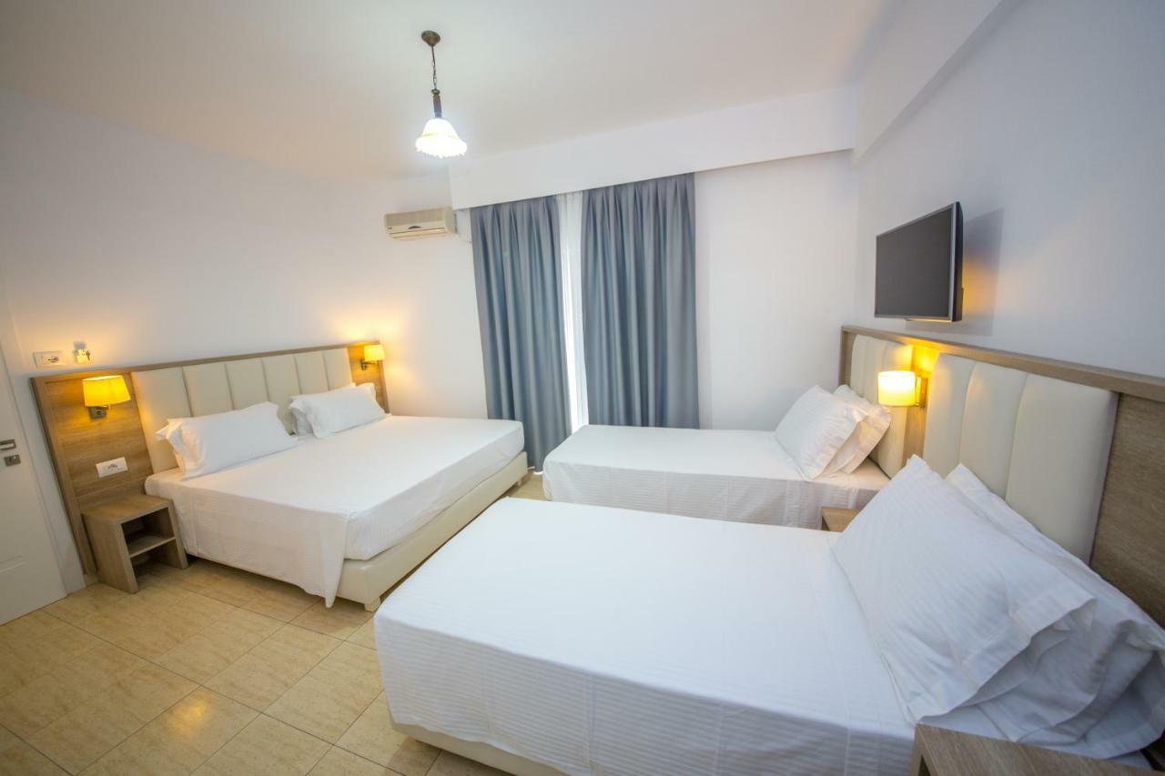 Hotel Alina Саранда Экстерьер фото